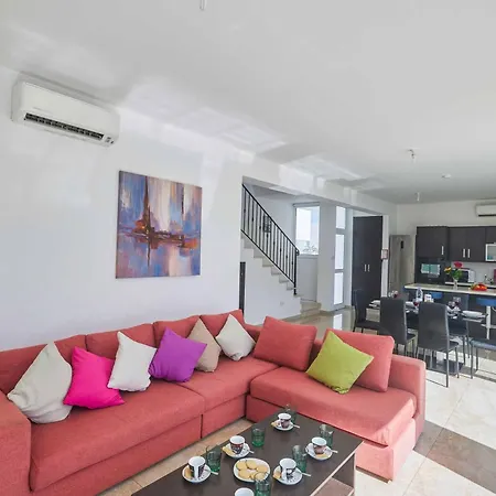 Protaras Pearl Pe17 ヴィラ パラリムニ