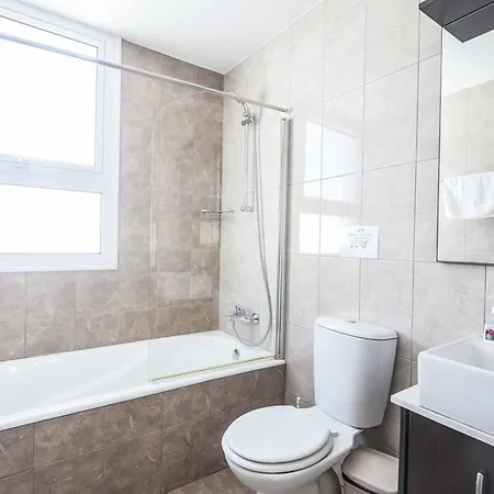 Protaras Pearl Pe17 パラリムニ