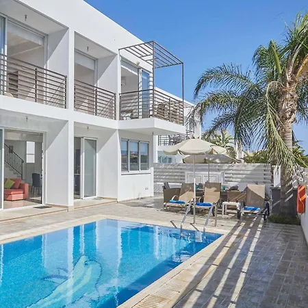 Protaras Pearl Pe17 ヴィラ