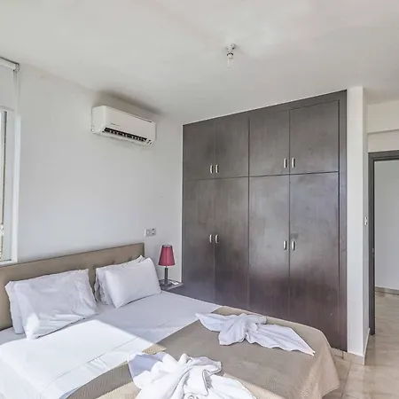 Protaras Pearl Pe17 *